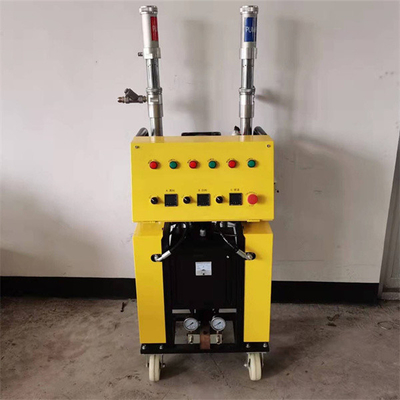 Żółta wodoodporna maszyna do pianki poliuretanowej 200-1000CPS Maszyna do izolacji natryskowej